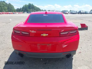 2017 Chevrolet Camaro 1LT z VIN 1G1FB1RS4H0201483, wystawiony jako IAAI lot #42313718 z przebiegiem 84 031 mil mil oraz . Historia ofert i sprzedaży dostępna na DreamBid. Obrazek 17.