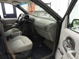 2001 Chevrolet Venture Value 1SV Pkg with VIN 1GNDU23E21D205829, listed as a IAAI auction lot 41592907 with 116,223 mi miles. Bid and sale history available at carsss.com. Image 5.