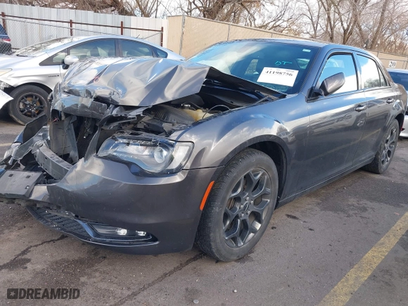 2018 Chrysler 300 with VIN 2C3CCAGGXJH267290, listed as a IAAI auction lot 41198756 with 92,790 mi miles. Bid and sale history available at carsss.com. Image 16.