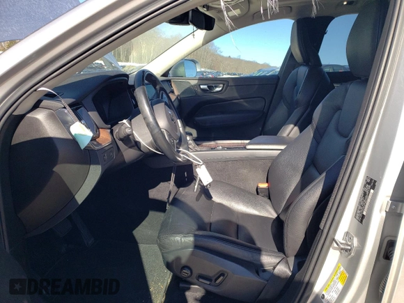 2021 Volvo XC60 Momentum with VIN YV4A22RK5M1765250, listed as a Copart auction lot 43321205 with 51,594 mi miles and Salvage title. Bid and sale history available at DreamBid. Image 7.