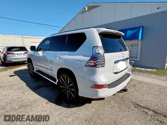 2014 Lexus GX 460 with VIN JTJBM7FX3E5071310, listed as a Copart auction lot 62199625 with 165,786 mi miles and Clean title. Bid and sale history available at DreamBid. Image 3.