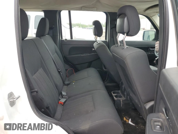 2011 Jeep Liberty Sport with VIN 1J4PN2GK0BW513438, listed as a Copart auction lot 54551905 with 184,157 mi miles and Salvage Title. Bid and sale history available at DreamBid. Image 10.