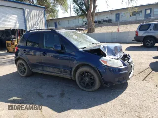 2011 Suzuki SX4 Crossover with VIN JS2YB5A36B6300828, listed as a Copart auction lot 70293234 with 173,898 mi miles and Salvage Title. Bid and sale history available at carsss.com. Image 4.