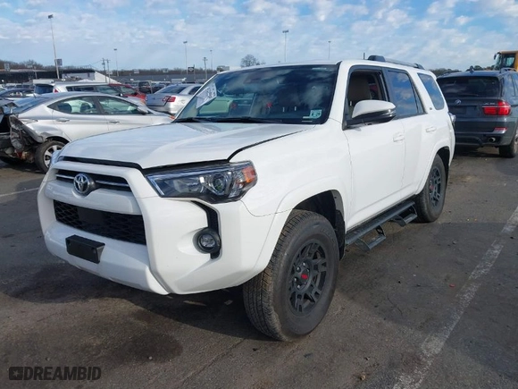 2024 Toyota 4Runner SR5 Premium with VIN JTENU5JR6R6278704, listed as a IAAI auction lot 41215563 with 12,802 mi miles. Bid and sale history available at carsss.com. Image 2.