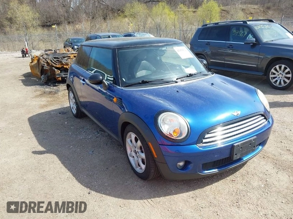 2008 MINI Hardtop with VIN WMWMF33528TT61214, listed as a IAAI auction lot 42054321 with 126,006 mi miles and . Bid and sale history available at DreamBid. Image 1.