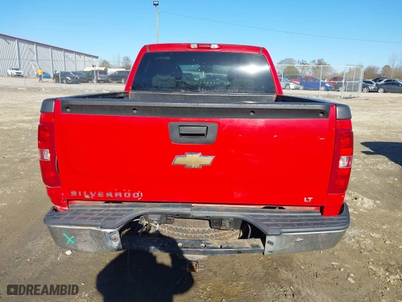 2007 Chevrolet Silverado 1500 LT w/1LT with VIN 2GCEC13C671575887, listed as a IAAI auction lot 41447510 with 195,650 mi miles. Bid and sale history available at carsss.com. Image 16.