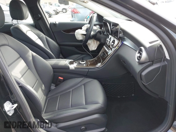 2020 Mercedes-Benz C 300 с VIN WDDWF8DB5LR539187, выставлен на аукционе IAAI как лот 42290441 с пробегом 19 669 миль миль и . История ставок и продаж доступна на DreamBid. Изображение 5.