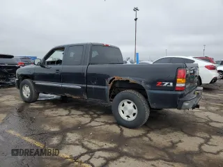 2004 GMC Sierra 1500 SLE z VIN 2GTEK19T541284612, wystawiony jako Copart lot #55847625 z przebiegiem Nie podano mil oraz Czysty tytuł • Clean title. Historia ofert i sprzedaży dostępna na DreamBid. Obrazek 2.
