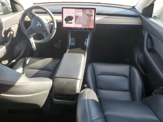 2021 Tesla Model Y Long Range z VIN 5YJYGDEE3MF092495, wystawiony jako Copart lot #50664225 z przebiegiem 72 947 mil mil oraz Szkoda całkowita • Salvage title. Historia ofert i sprzedaży dostępna na DreamBid. Obrazek 8.