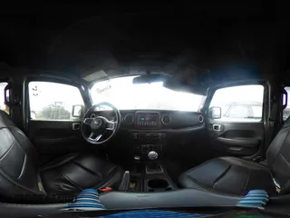 2018 Jeep Wrangler Unlimited Sahara z VIN 1C4HJXEG5JW194523, wystawiony jako IAAI lot #42056557 z przebiegiem 71 141 mil mil oraz . Historia ofert i sprzedaży dostępna na DreamBid. Obrazek 20.