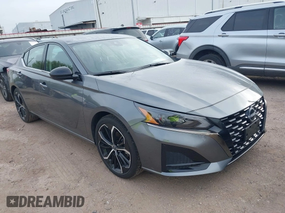 2025 Nissan Altima SR with VIN 1N4BL4CV9SN359003, listed as a IAAI auction lot 41881142 with 3,204 mi miles and . Bid and sale history available at DreamBid. Image 1.
