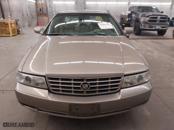2004 Cadillac Seville Luxury SLS with VIN 1G6KS54Y74U163861, listed as a IAAI auction lot 41881291 with 215,518 mi miles. Bid and sale history available at carsss.com. Image 13.