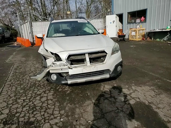 2015 Subaru Outback 2.5i Limited with VIN 4S4BSALC7F3272630, listed as a Copart auction lot 45530665 with 139,179 mi miles and Salvage Title. Bid and sale history available at carsss.com. Image 11.