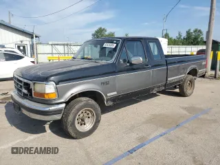 1993 Ford F-150 z VIN 1FTEX14N5PKB08206, wystawiony jako Copart lot #63435695 z przebiegiem 131 177 mil mil oraz Czysty tytuł • Clean title. Historia ofert i sprzedaży dostępna na DreamBid. Obrazek 1.