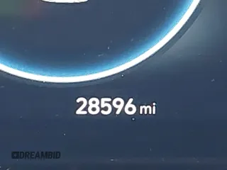2022 Hyundai Santa Cruz SEL z VIN 5NTJCDAE7NH018858, wystawiony jako IAAI lot #42038182 z przebiegiem 28 596 mil mil oraz . Historia ofert i sprzedaży dostępna na DreamBid. Obrazek 16.