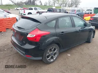 2014 Ford Focus SE z VIN 1FADP3K20EL386198, wystawiony jako IAAI lot #42157909 z przebiegiem 125 097 mil mil oraz . Historia ofert i sprzedaży dostępna na DreamBid. Obrazek 4.