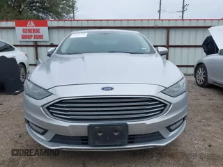 2017 Ford Fusion SE with VIN 3FA6P0H7XHR228435, listed as a IAAI auction lot 41607945 with 139,850 mi miles. Bid and sale history available at carsss.com. Image 13.