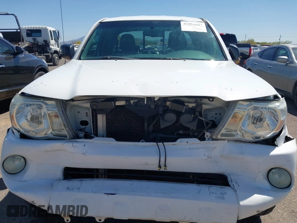 2010 Toyota Tacoma z VIN 5TEUU4EN3AZ725594, wystawiony jako IAAI lot #41951697 z przebiegiem 313 645 mil mil oraz . Historia ofert i sprzedaży dostępna na DreamBid. Obrazek 13.