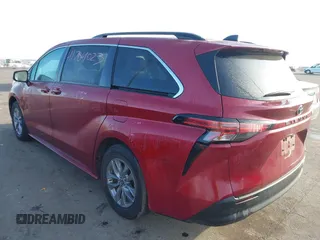 2022 Toyota Sienna LE z VIN 5TDKRKEC0NS093524, wystawiony jako IAAI lot #41784023 z przebiegiem 40 887 mil mil oraz . Historia ofert i sprzedaży dostępna na DreamBid. Obrazek 3.