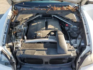 2012 BMW X5 35i with VIN 5UXZV4C55CL747778, listed as a Copart auction lot 84335374 with 144,258 mi miles and Non repairable. Bid and sale history available at DreamBid. Image 12.