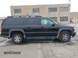 2002 Chevrolet Suburban Z71 with VIN 3GNFK16T12G354322, listed as a IAAI auction lot 41646865 with 229,700 mi miles. Bid and sale history available at carsss.com. Image 13.