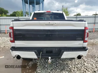 2023 Ford F-150 XL z VIN 1FTFW1ED8PFB12384, wystawiony jako Copart lot #61811455 z przebiegiem 17 664 mil mil oraz Szkoda całkowita • Salvage title. Historia ofert i sprzedaży dostępna na DreamBid. Obrazek 6.