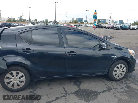 2014 Toyota Prius One with VIN JTDKDTB39E1071253, listed as a IAAI auction lot 41734442 with 233,895 mi miles and . Bid and sale history available at DreamBid. Image 14.