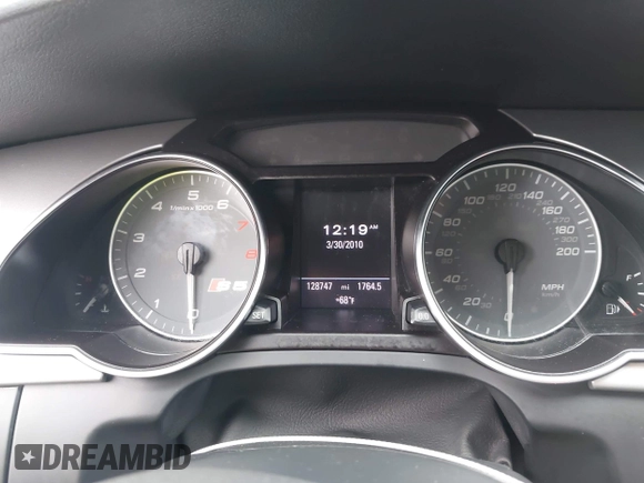 2010 Audi S5 Premium Plus z VIN WAUCVAFR9AA062970, wystawiony jako IAAI lot #42226065 z przebiegiem 128 747 mil mil oraz . Historia ofert i sprzedaży dostępna na DreamBid. Obrazek 7.