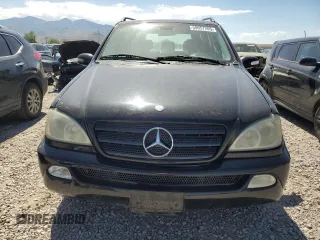 2002 Mercedes-Benz M 320/430/500 z VIN 4JGAB54E12A323838, wystawiony jako Copart lot #59057205 z przebiegiem 141 574 mil mil oraz Czysty tytuł • Clean title. Historia ofert i sprzedaży dostępna na DreamBid. Obrazek 5.
