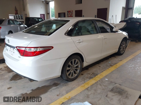 2015 Toyota Camry XLE z VIN 4T1BF1FK5FU951569, wystawiony jako IAAI lot #42237607 z przebiegiem 188 632 mil mil oraz . Historia ofert i sprzedaży dostępna na DreamBid. Obrazek 4.