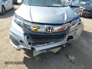 2022 Honda HR-V LX with VIN 3CZRU6H32NM736398, listed as a IAAI auction lot 41859975 with 17,573 mi miles. Bid and sale history available at carsss.com. Image 6.