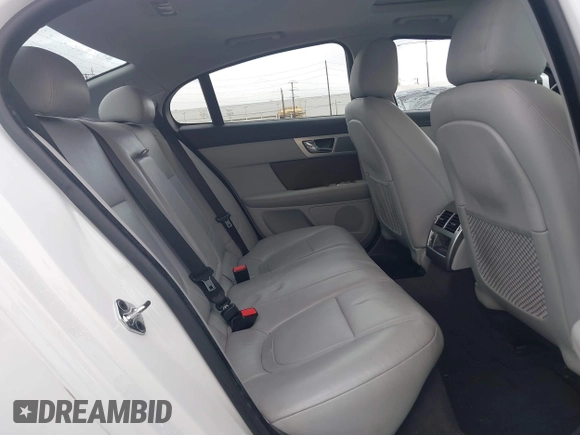 2013 Jaguar XF I4 RWD with VIN SAJWA0ES6DPU00600, listed as a IAAI auction lot 41414317 with 125,439 mi miles. Bid and sale history available at carsss.com. Image 8.