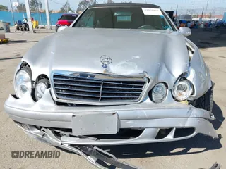 2000 Mercedes-Benz CLK with VIN WDBLK65G7YT051620, listed as a IAAI auction lot 41870818 with 141,676 mi miles. Bid and sale history available at carsss.com. Image 6.