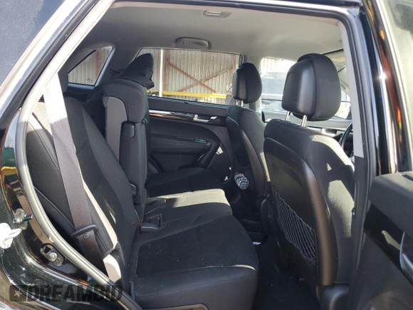 2015 Kia Sorento LX with VIN 5XYKTCA63FG607646, listed as a Copart auction lot 52116445 with Not Provided miles and Non Repairable. Bid and sale history available at DreamBid. Image 11.