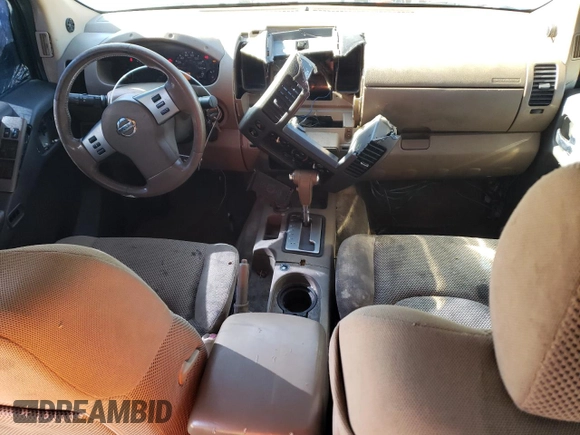 2005 Nissan Frontier LE z VIN 1N6AD07U85C447101, wystawiony jako Copart lot #42063795 z przebiegiem 249 884 mil mil oraz Szkoda całkowita • Salvage title. Historia ofert i sprzedaży dostępna na DreamBid. Obrazek 8.