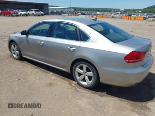 2013 Volkswagen Passat SE with VIN 1VWBP7A37DC140683, listed as a IAAI auction lot 42245864 with 125,898 mi miles and . Bid and sale history available at DreamBid. Image 3.