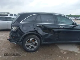 2019 Mercedes-Benz GLC 300 with VIN WDC0G4JB6KV185786, listed as a IAAI auction lot 42472450 with 86,561 mi miles and . Bid and sale history available at DreamBid. Image 6.