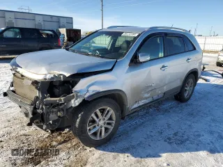 2014 Kia Sorento LX with VIN 5XYKTDA7XEG541478, listed as a Copart auction lot 86410184 with 122,986 mi miles and Salvage Title. Bid and sale history available at carsss.com. Image 1.