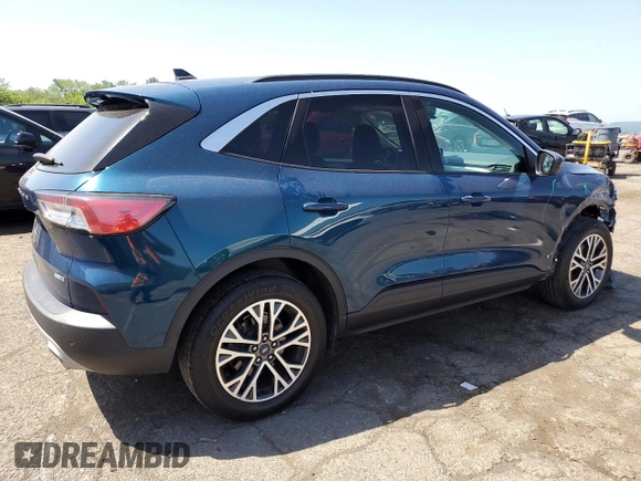 2020 Ford Escape SEL with VIN 1FMCU9H62LUB18204, listed as a Copart auction lot 61348225 with 67,462 mi miles and Salvage title. Bid and sale history available at DreamBid. Image 3.