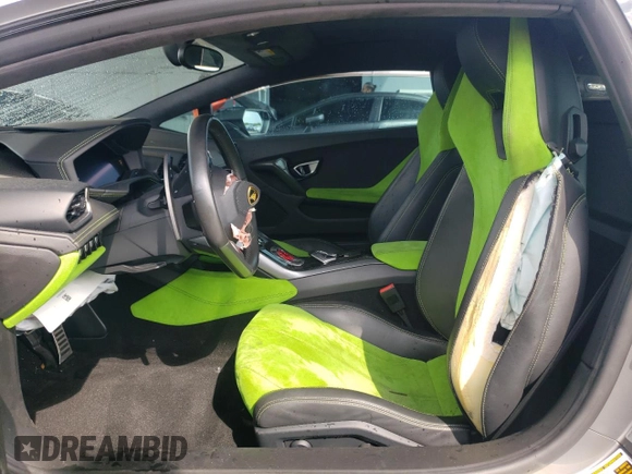 2016 Lamborghini Huracan z VIN ZHWUC2ZF2GLA04811, wystawiony jako Copart lot #72161434 z przebiegiem 24 565 mil mil oraz Szkody całkowita. Historia ofert i sprzedaży dostępna na DreamBid. Obrazek 7.