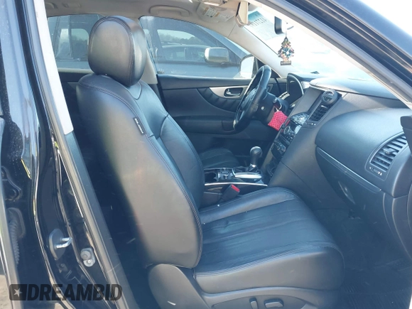 2016 Infiniti QX70 with VIN JN8CS1MW9GM752735, listed as a IAAI auction lot 41271197 with 165,269 mi miles and . Bid and sale history available at DreamBid. Image 5.