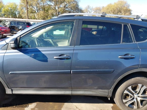 2014 Toyota RAV4 LE with VIN JTMZFREVXED029505, listed as a IAAI auction lot 40916384 with 142,408 mi miles. Bid and sale history available at carsss.com. Image 14.