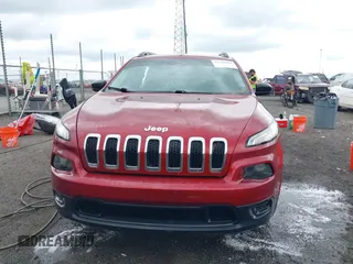 2016 Jeep Cherokee Sport with VIN 1C4PJLAB9GW302925, listed as a IAAI auction lot 42206944 with 133,950 mi miles and . Bid and sale history available at DreamBid. Image 13.