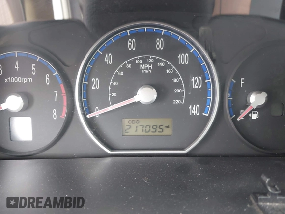 2007 Hyundai Santa Fe GLS z VIN 5NMSG13D87H053810, wystawiony jako IAAI lot #42185382 z przebiegiem 217 095 mil mil oraz . Historia ofert i sprzedaży dostępna na DreamBid. Obrazek 7.