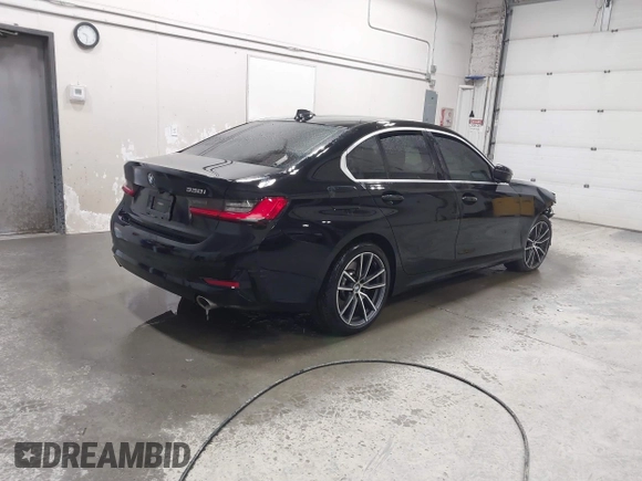 2021 BMW 3 Series 330i with VIN 3MW5R1J04M8B69186, listed as a IAAI auction lot 41576590 with 1 mi miles. Bid and sale history available at carsss.com. Image 4.