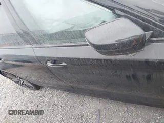 2018 BMW 5 Series 540i z VIN WBAJE5C5XJWA97667, wystawiony jako IAAI lot #41481362 z przebiegiem Nie podano mil oraz . Historia ofert i sprzedaży dostępna na DreamBid. Obrazek 13.