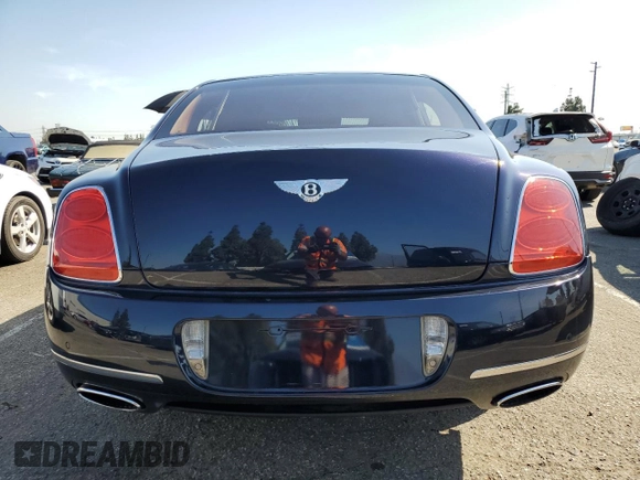 2009 Bentley Flying Spur z VIN SCBBP93W49C061522, wystawiony jako Copart lot #50379915 z przebiegiem 39 181 mil mil oraz Szkoda całkowita • Salvage title. Historia ofert i sprzedaży dostępna na DreamBid. Obrazek 6.