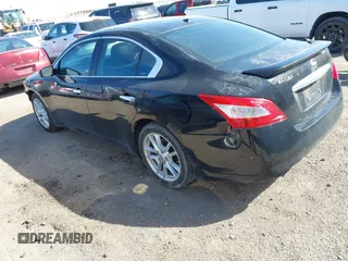 2010 Nissan Maxima 3.5 SV with VIN 1N4AA5AP4AC803636, listed as a IAAI auction lot 41796020 with 253,237 mi miles. Bid and sale history available at carsss.com. Image 3.