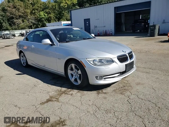 2013 BMW 3 Series 335i with VIN WBADX7C5XDJ589147, listed as a Copart auction lot 76098684 with 89,337 mi miles and Salvage Title. Bid and sale history available at DreamBid. Image 10.
