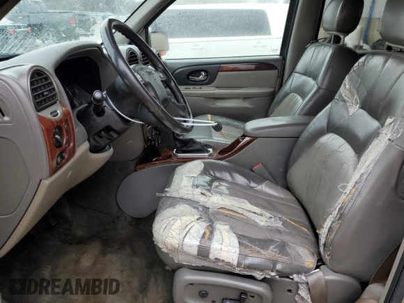 2002 GMC Envoy SLT with VIN 1GKDT13S122445936, listed as a Copart auction lot 44230555 with 203,640 mi miles and Non Repairable. Bid and sale history available at carsss.com. Image 7.